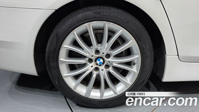 BMW 5-Series 2016 — photo 5