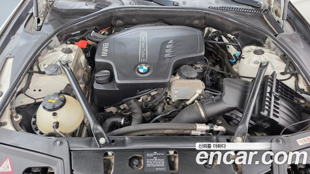 BMW 5-Series 2016 — photo 6