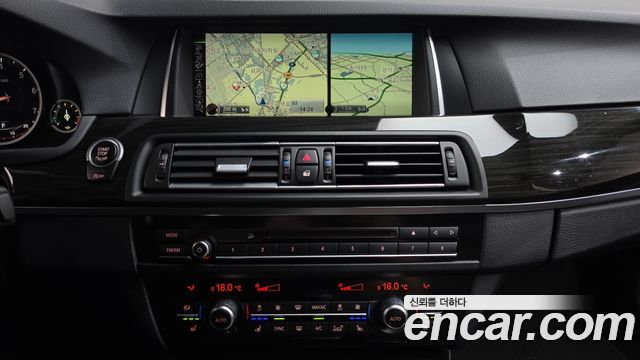 BMW 5-Series 2016 — photo 14