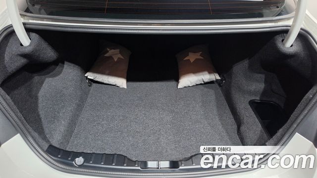 BMW 5-Series 2016 — photo 20
