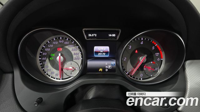 Mercedes-Benz GLA-Class 2017 — photo 8