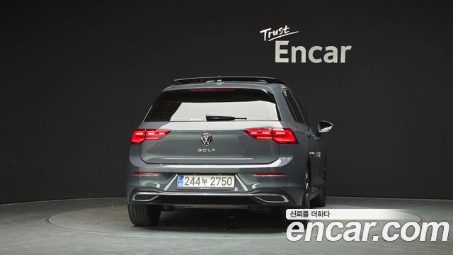 Volkswagen Golf 2024 — photo 4