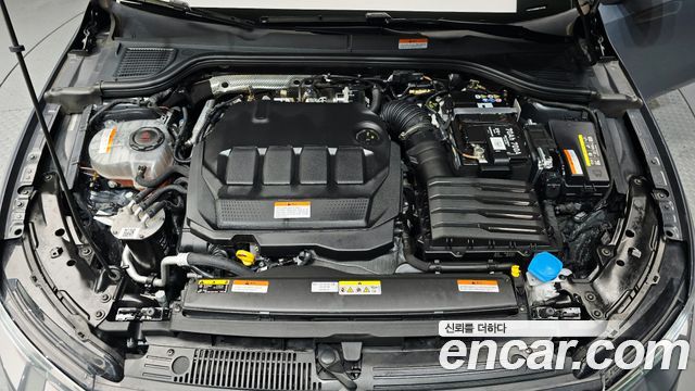 Volkswagen Golf 2024 — photo 6