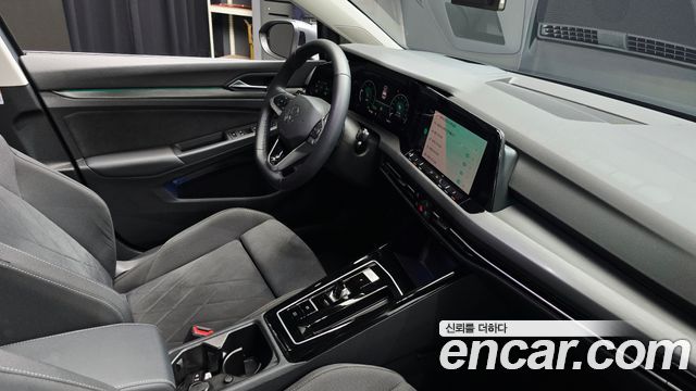 Volkswagen Golf 2024 — photo 20