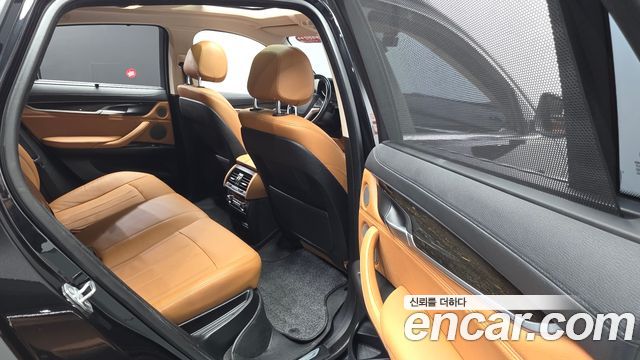 BMW X6 2018 — photo 17