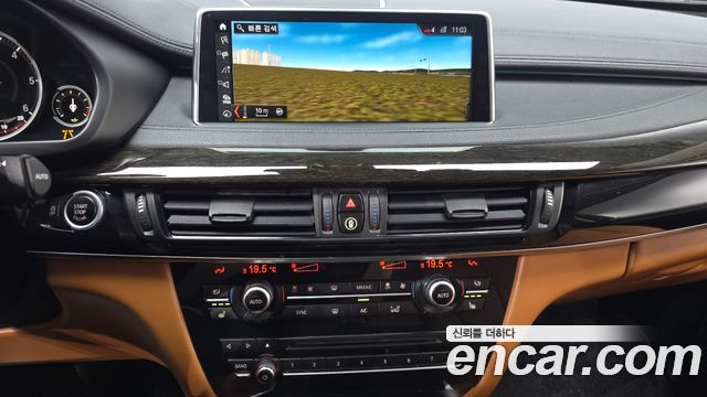 BMW X6 2018 — photo 19