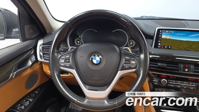 BMW X6 2018 — photo 20