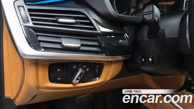 BMW X6 2018 — photo 26