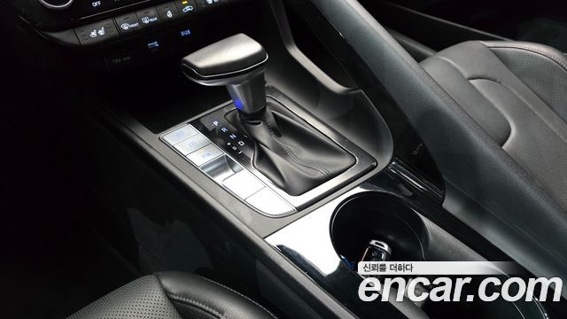 Hyundai AVANTE 2021 — photo 9
