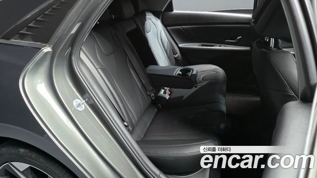 Hyundai AVANTE 2021 — photo 11