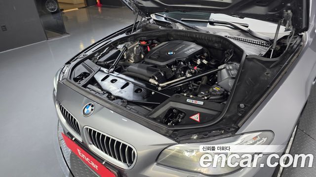 BMW 5-Series 2015 — photo 6