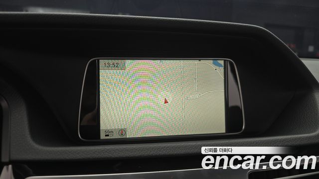 Mercedes-Benz E-Class 2014 — photo 22