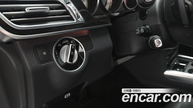 Mercedes-Benz E-Class 2014 — photo 28