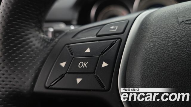 Mercedes-Benz E-Class 2014 — photo 30