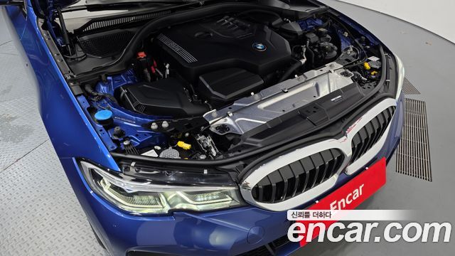 BMW 3-Series 2022 — photo 6