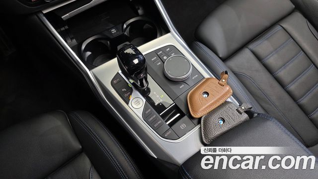 BMW 3-Series 2022 — photo 9