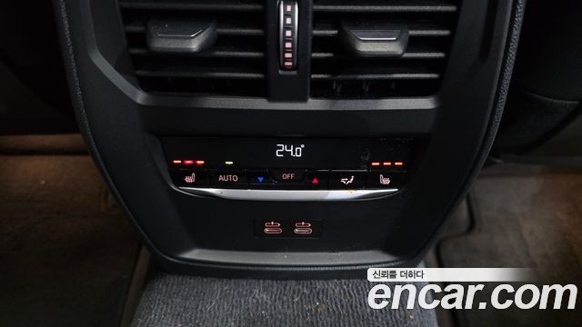 BMW 3-Series 2022 — photo 18