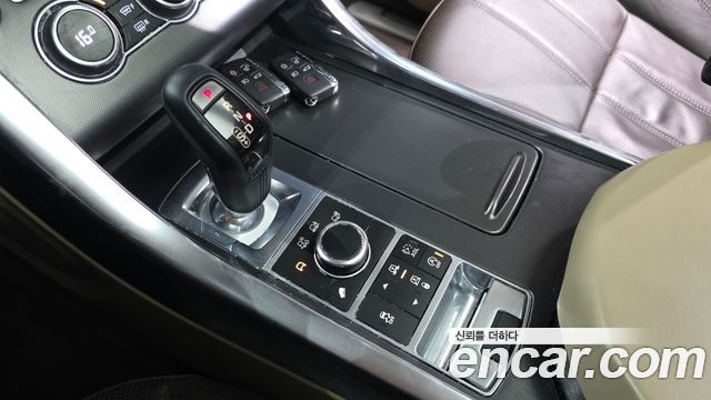Land Rover Range Rover Sport 2014 — photo 9