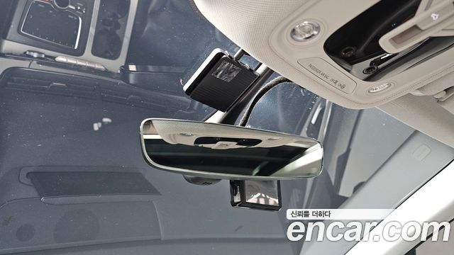 Audi Q7 2019 — photo 24