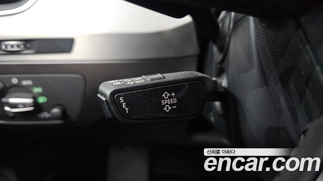 Audi Q7 2019 — photo 30