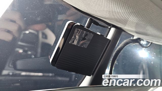 Audi Q7 2019 — photo 33