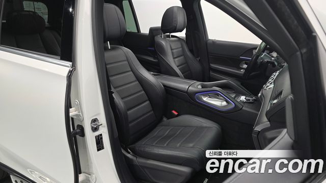 Mercedes-Benz GLS-Class 2021 — photo 18