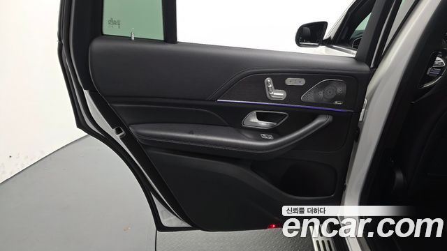 Mercedes-Benz GLS-Class 2021 — photo 15