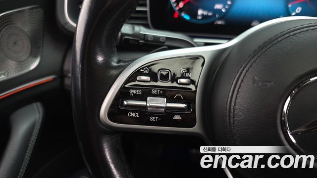 Mercedes-Benz GLS-Class 2021 — photo 29