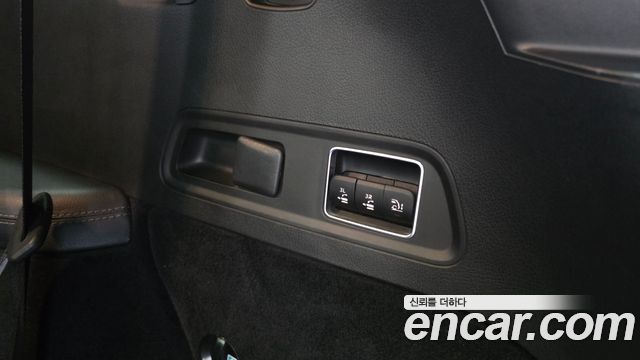 Mercedes-Benz GLS-Class 2021 — photo 34