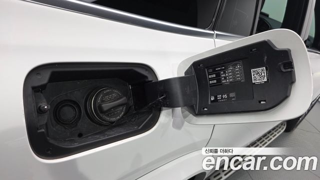 Mercedes-Benz GLS-Class 2021 — photo 39