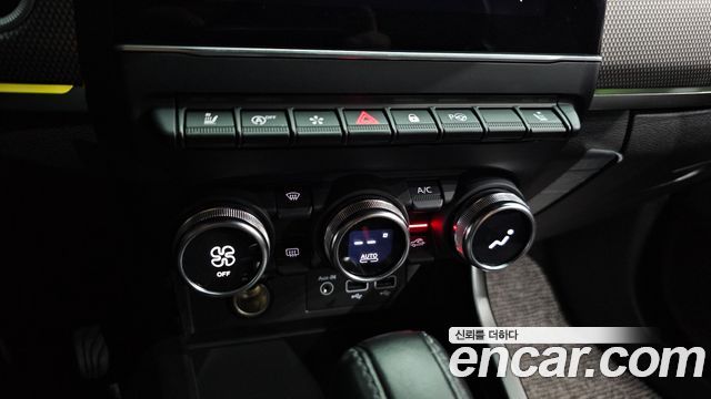 Renault Korea XM3 2024 — photo 23