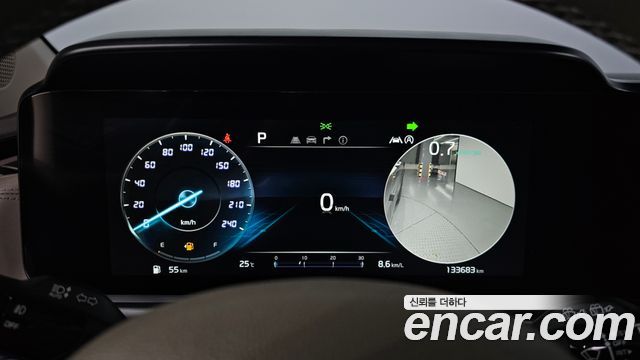 Kia Canival 2021 — photo 11