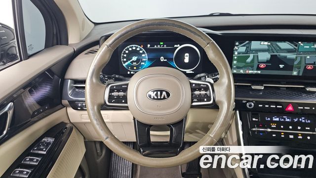Kia Canival 2021 — photo 19