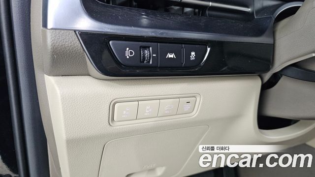 Kia Canival 2021 — photo 26