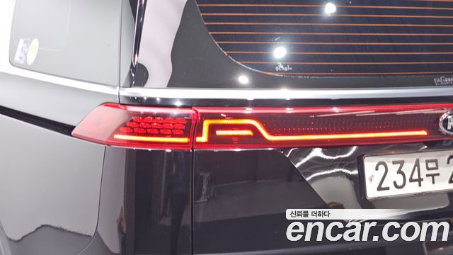 Kia Canival 2021 — photo 9