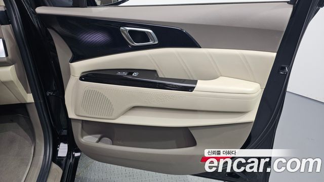 Kia Canival 2021 — photo 15