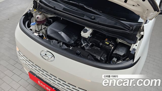 Hyundai Staria 2022 — photo 6