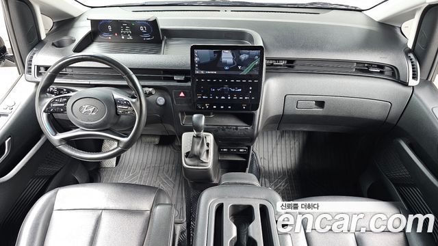 Hyundai Staria 2022 — photo 10