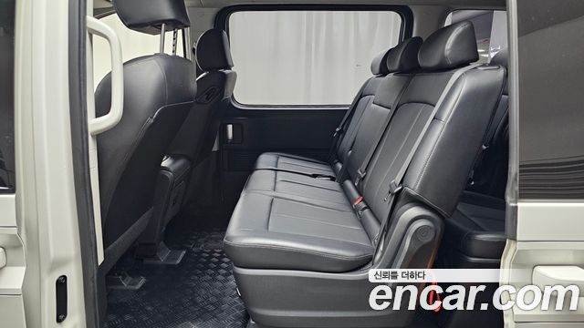Hyundai Staria 2022 — photo 18