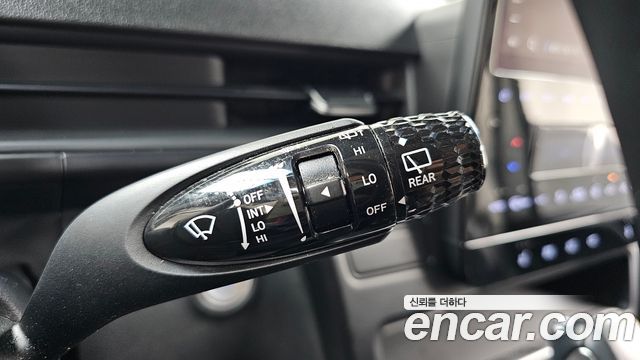 Hyundai Staria 2022 — photo 25
