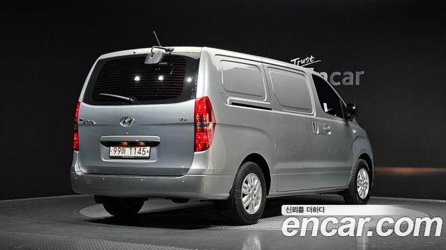 Hyundai Starex 2021 — photo 2