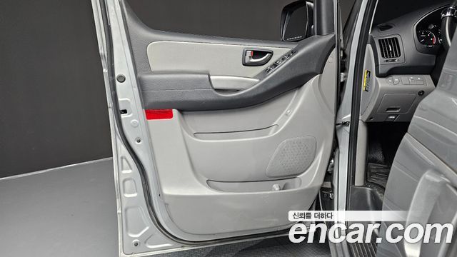 Hyundai Starex 2021 — photo 15