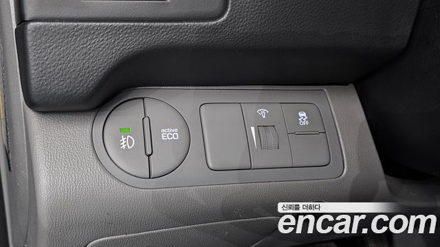 Hyundai Starex 2021 — photo 29