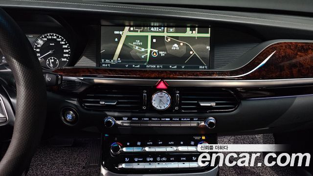 Genesis EQ900 2018 — photo 15