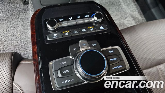 Genesis EQ900 2018 — photo 18