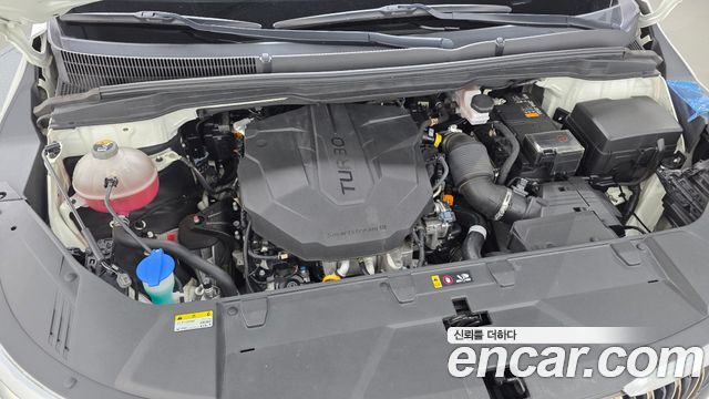 Kia Canival 2023 — photo 6