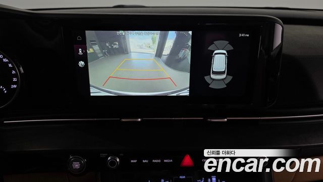 Kia Canival 2023 — photo 15