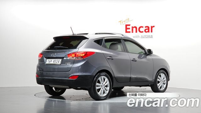 Hyundai Tucson 2012 — photo 2
