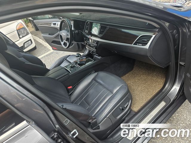 Genesis G80 2018 — photo 9