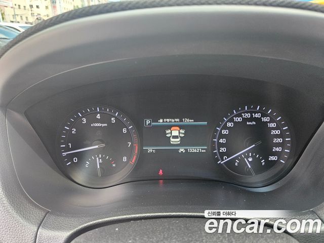 Genesis G80 2018 — photo 12